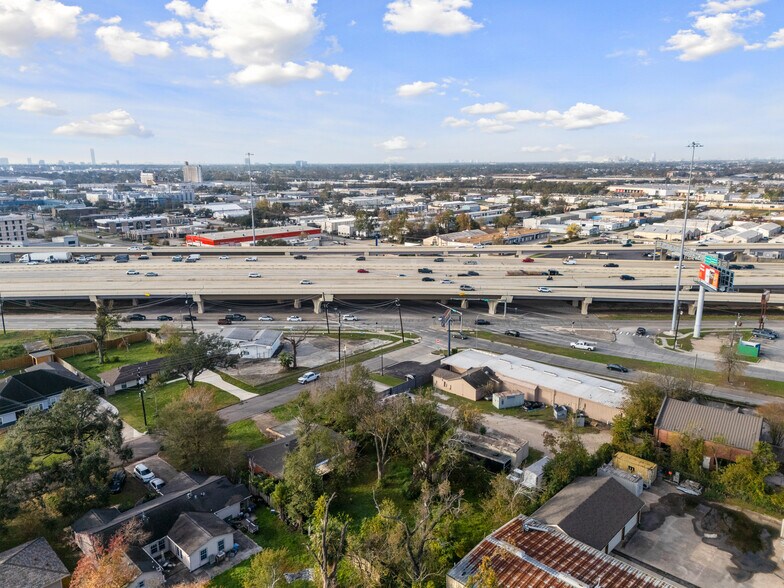 More Photos Of 4614 Randwick Dr, Houston Land For Sale