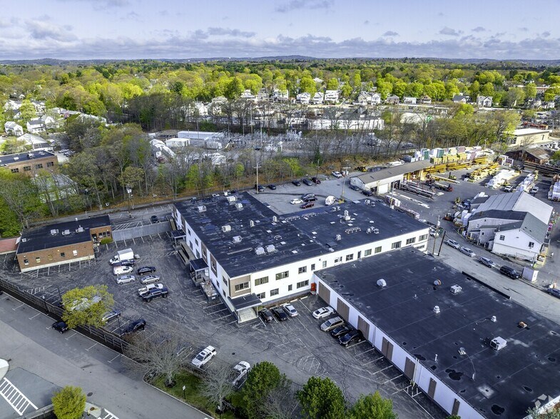 More Photos Of 25-29 Needham St, Newton Office For Lease