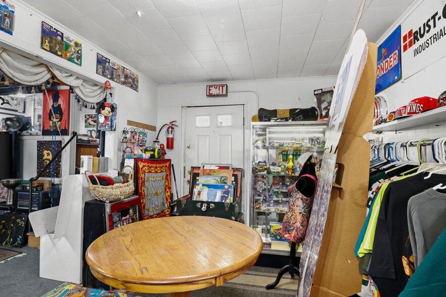 More Photos Of 2118 Atwood Ave, Madison Storefront For Sale