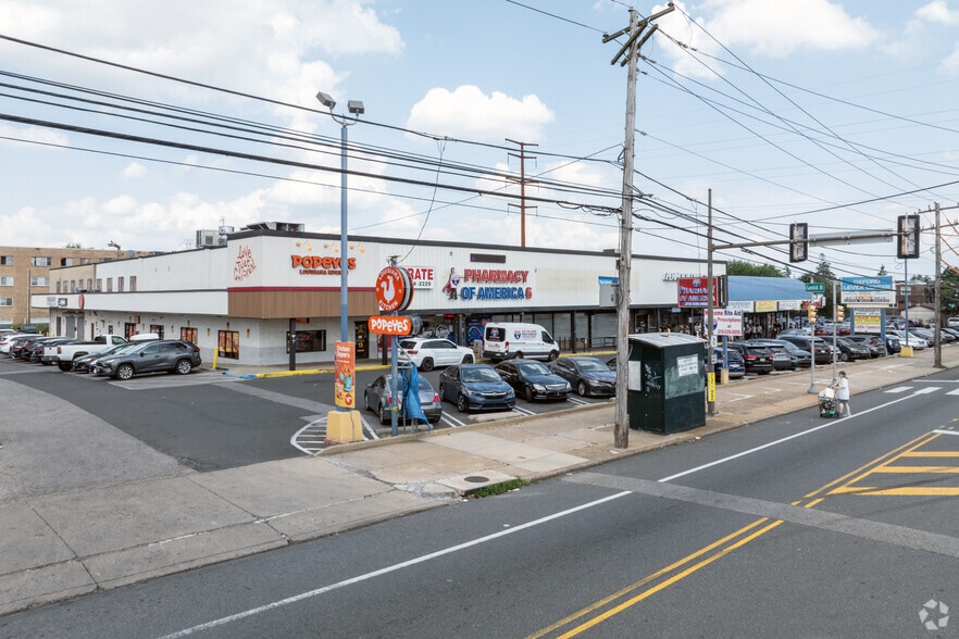 More Photos Of 915-919 Levick St, Philadelphia Storefront For Sale