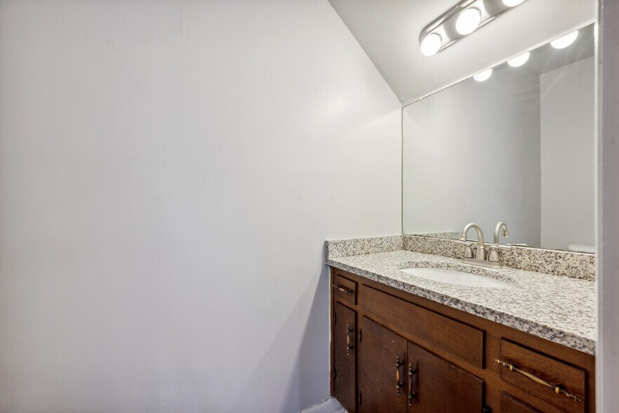 More Photos Of 1614 Somerville Rd SE, Decatur Apartments For Sale