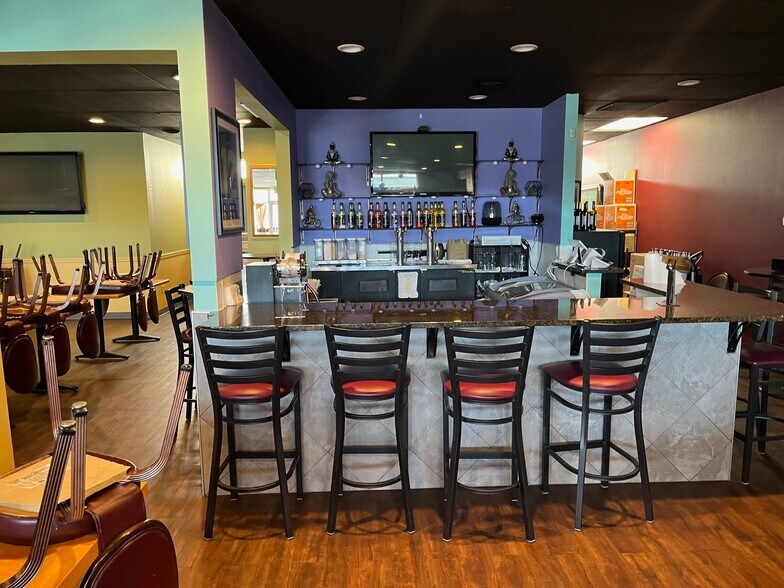 More Photos Of 8318 Gage Blvd, Kennewick Storefront Retail Office For Sale