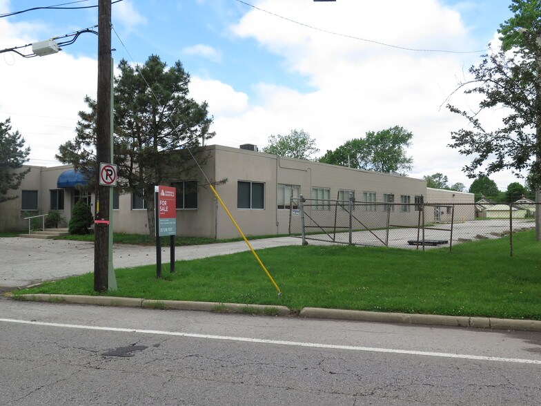 More Photos Of 1718 Lafayette Rd, Indianapolis Flex For Sale