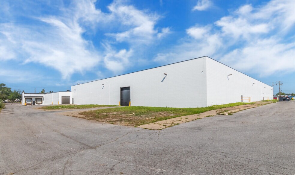 More Photos Of 1885 Harlem Rd, Buffalo Warehouse For Sale
