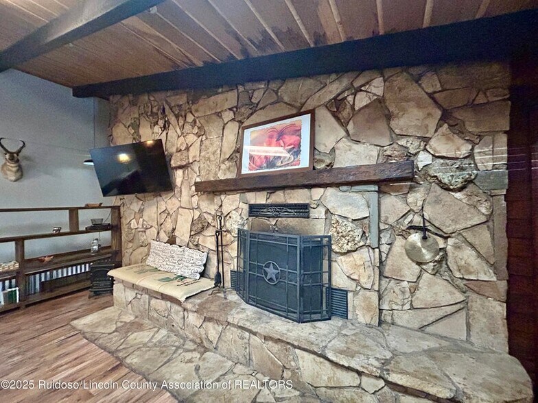 More Photos Of 616 Sudderth Dr, Ruidoso General Retail For Sale