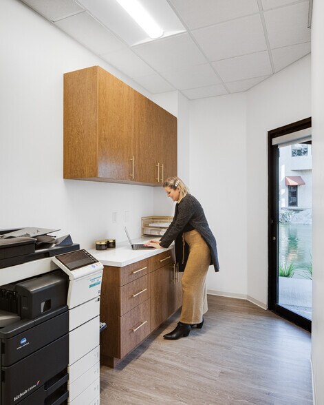 More Photos Of 3600 Lime St, Riverside Coworking Space