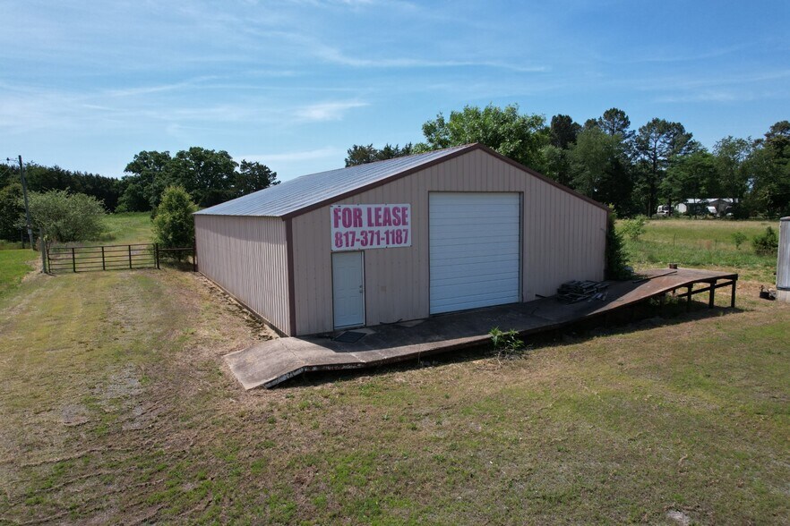 More Photos Of 16525 Highway 65 S, Damascus Warehouse For Sale