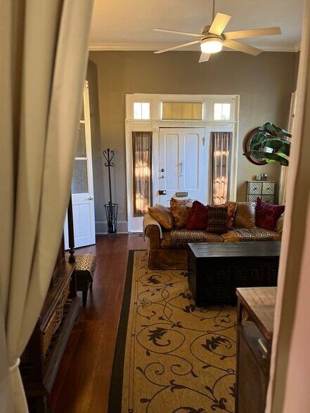 More Photos Of 1933 Esplanade Ave, New Orleans Multifamily For Sale