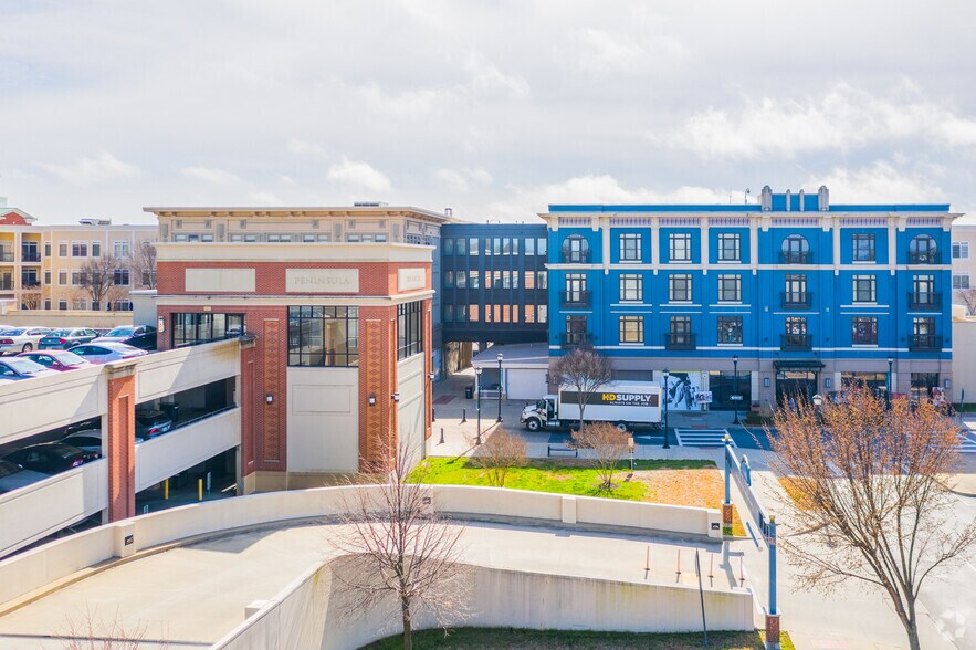 More Photos Of 670 Downey Green, Hampton Apartments For Sale