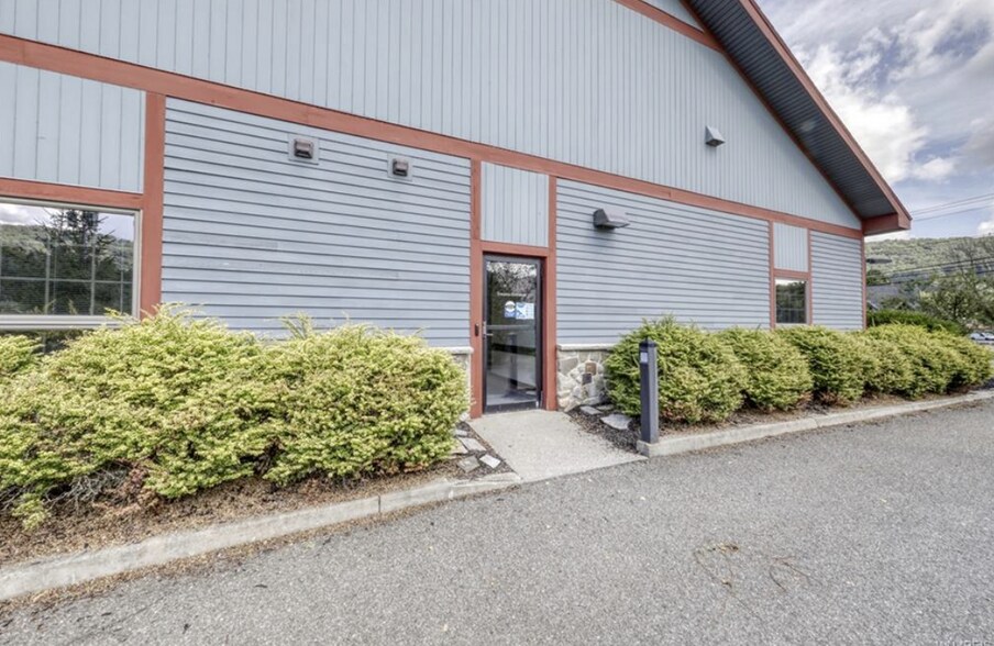 More Photos Of 6133 US Rte 219, Ellicottville Medical For Lease
