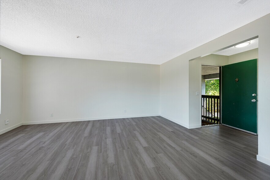 More Photos Of 1155 Evans Dr, Santa Rosa Apartments For Sale