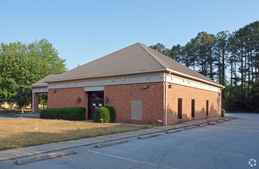 Primary Photo Of 2260 Lake Harbin Rd, Morrow Restaurant For Sale