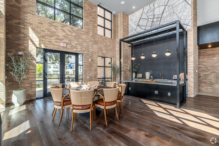 More Photos Of 13701 Lyndhurst St, Austin Apartments For Lease