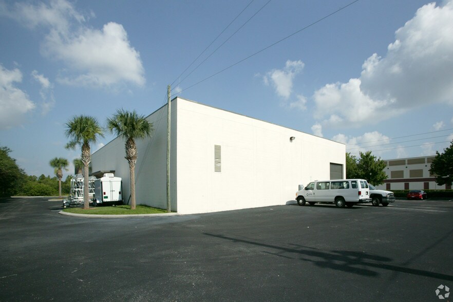 More Photos Of 9875 18th St N, Saint Petersburg Manufacturing For Lease