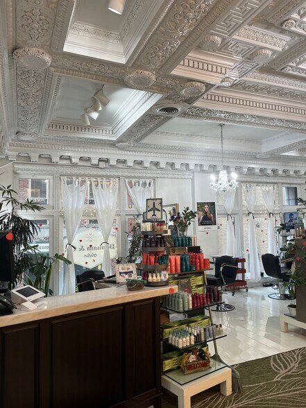 More Photos Of 100 5th Ave, Pittsburgh Office For Lease