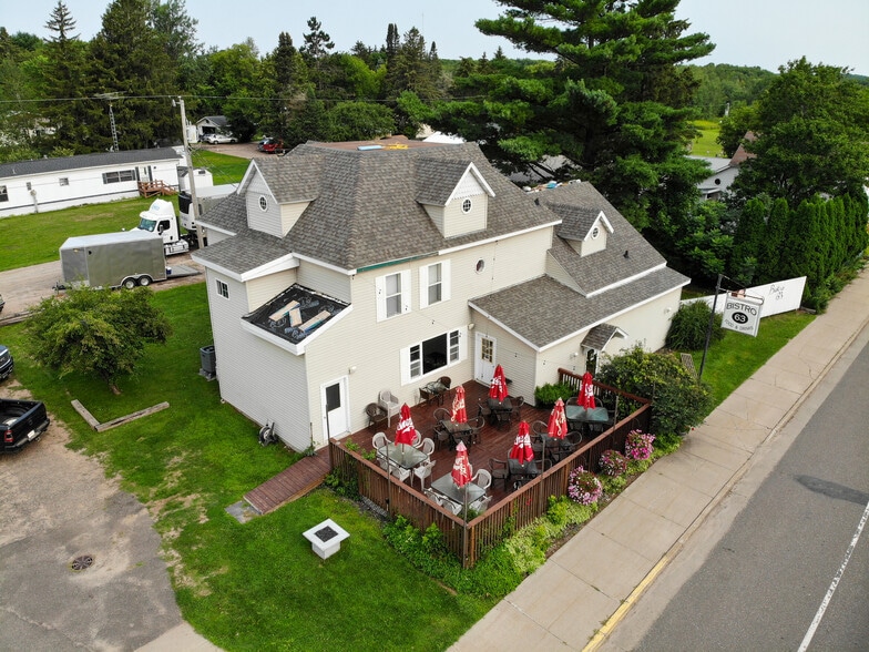 Primary Photo Of 2982 US Highway 63, Barronett Restaurant For Sale