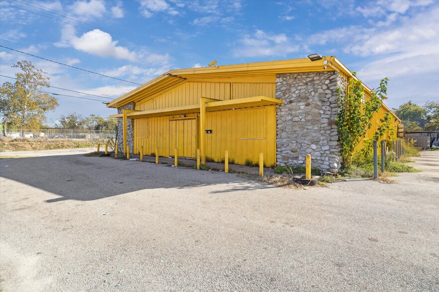 More Photos Of 3620 Tidwell Rd, Houston Freestanding For Sale