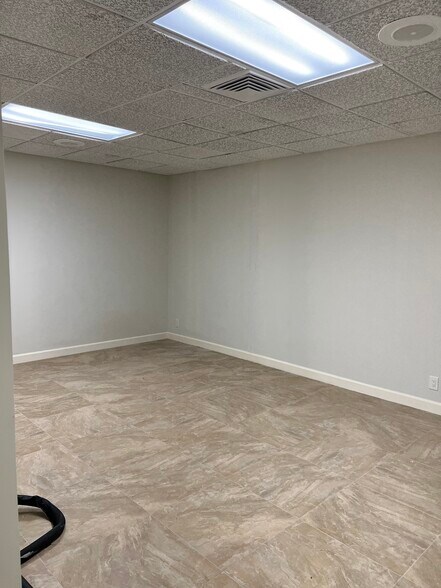 More Photos Of 3035 E Commercial Blvd, Fort Lauderdale Medical For Sale
