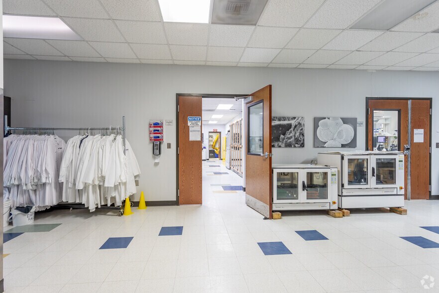 More Photos Of 2 Triangle Dr, Research Triangle Park Flex For Lease