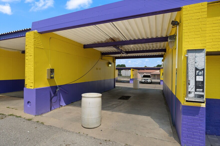 More Photos Of , Scottsburg Unknown For Sale