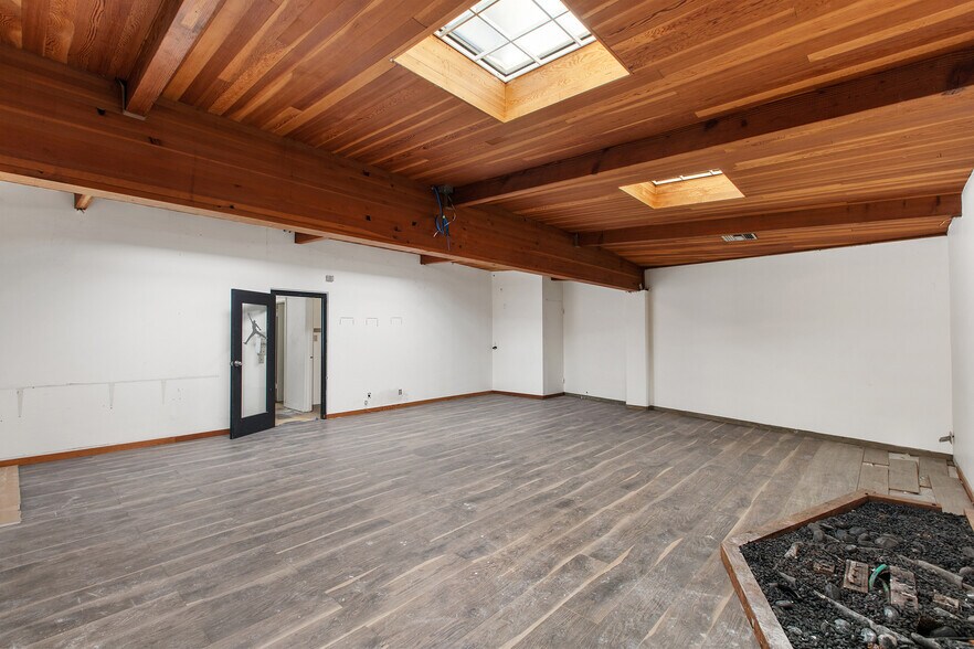 More Photos Of 55 Potrero Ave, San Francisco Showroom For Lease