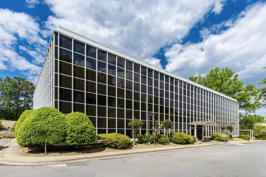 Primary Photo Of 1835 Savoy Dr, Atlanta Medical For Lease
