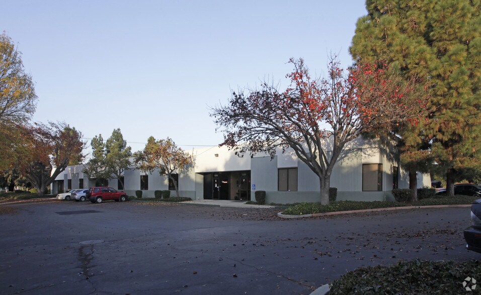 More Photos Of 1283 Old Mountain View-Alviso Rd, Sunnyvale Light Manufacturing For Lease