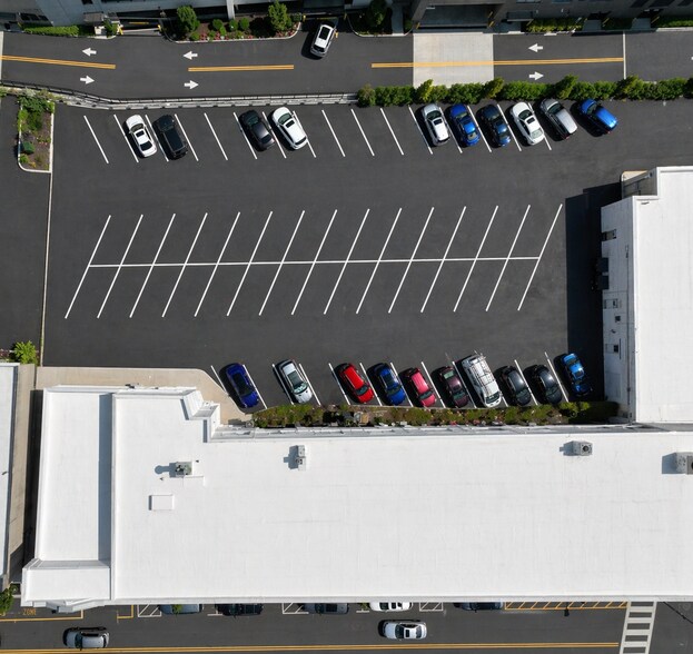 More Photos Of 286-300 Main St, Hackensack Storefront Retail Office For Lease