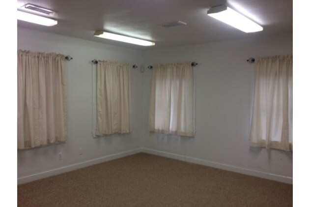 More Photos Of 5902 Irvington, Houston Office For Sale