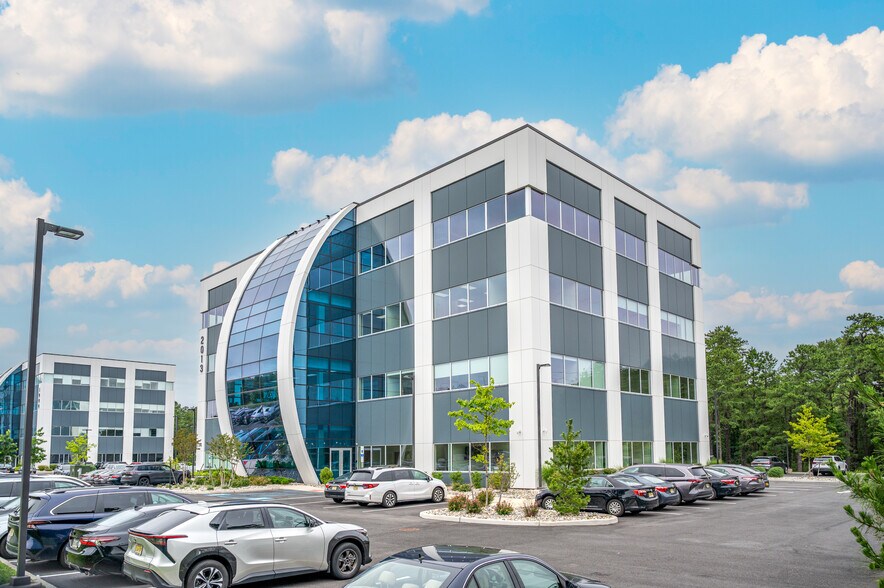 More Photos Of 2013 Cedarbridge Ave, Lakewood Office For Lease