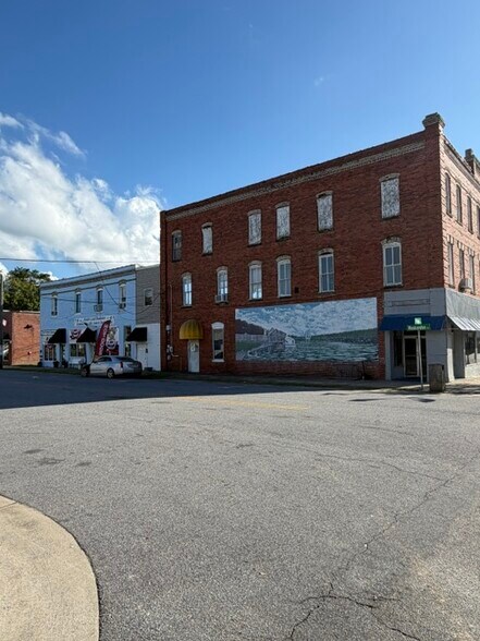 More Photos Of 102 W Water St, Plymouth Apartments For Sale