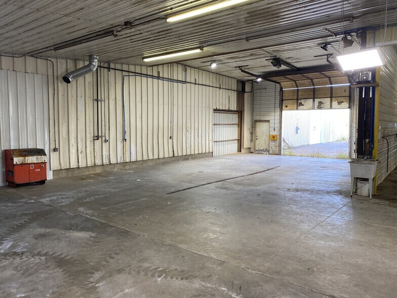 More Photos Of 27116 Grummand Ave, Tea Manufacturing For Lease