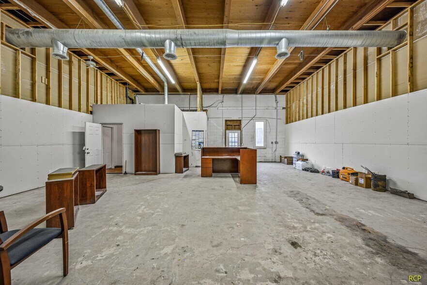 More Photos Of 53026 NW Thornton Dr, Scappoose Warehouse For Sale