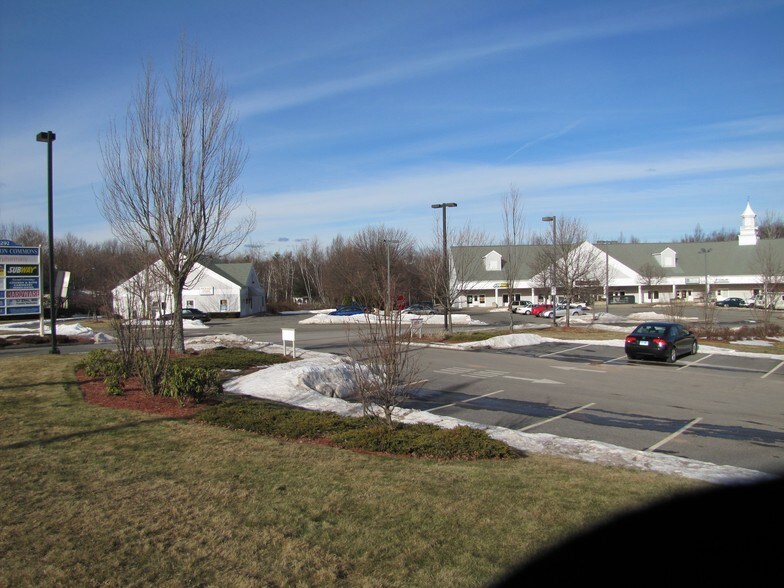 More Photos Of 292 Spielman Hwy, Burlington Freestanding For Lease