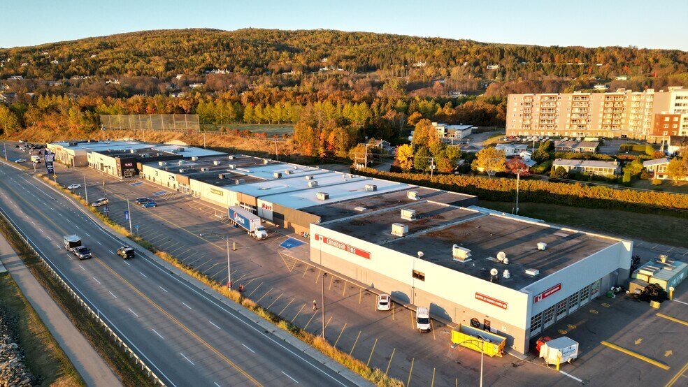More Photos Of 153-375 Boul De Comporté, La Malbaie General Retail For Lease