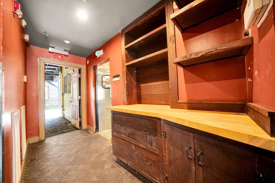 More Photos Of 1449 Irving St, Rahway Storefront For Sale