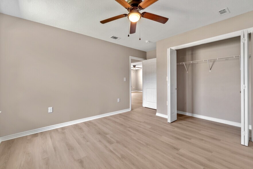 More Photos Of 50 Fulton Ave, Pensacola Apartments For Sale