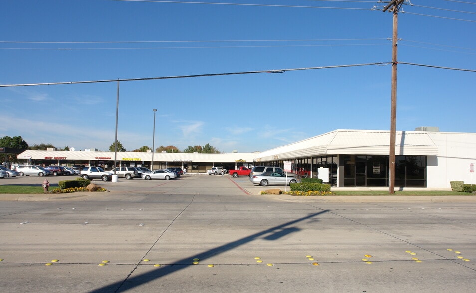 More Photos Of 2101 Bedford Rd, Bedford Unknown For Lease