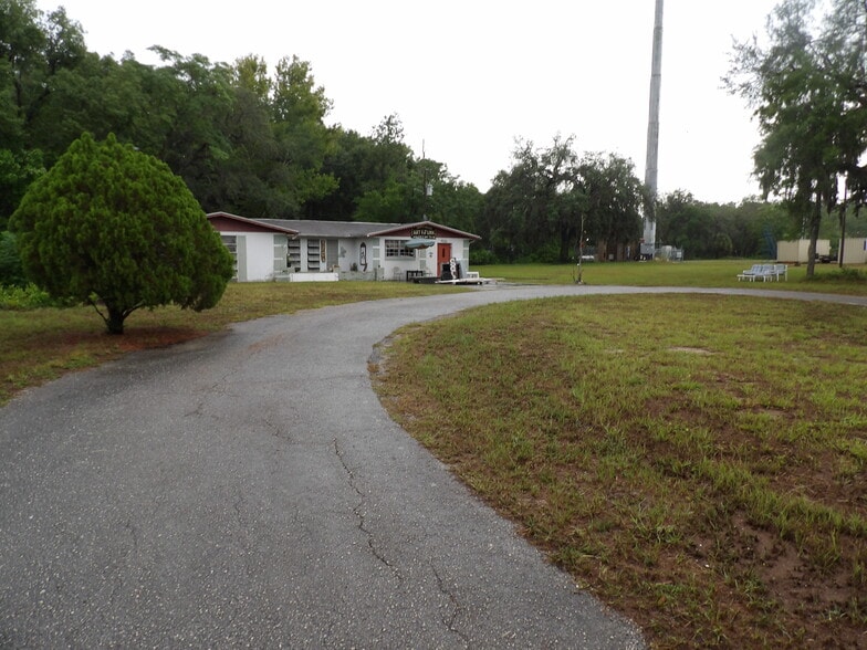 More Photos Of 9706 Moon Lake Rd, New Port Richey Storefront Retail Residential For Sale