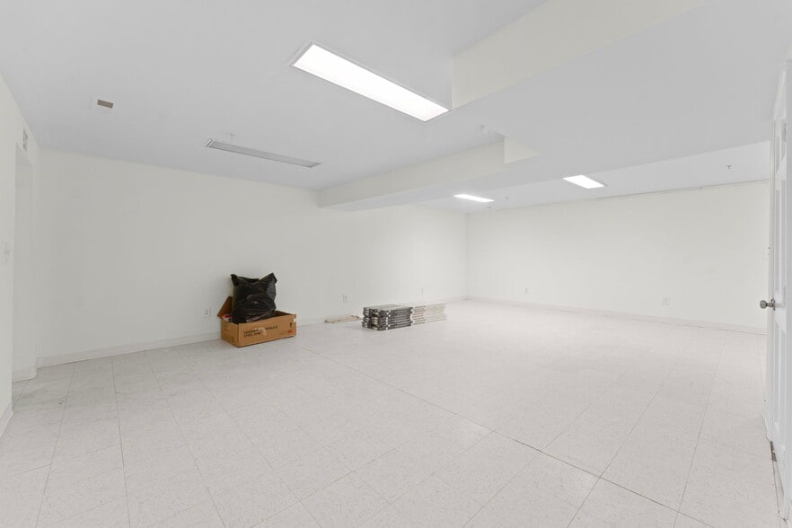 More Photos Of 922 Ridge Rd Se, Washington Assisted Living For Lease