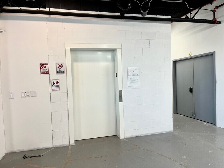 More Photos Of 8399 Ontario St, Vancouver Flex For Lease