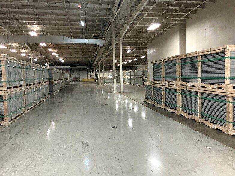 More Photos Of 3301 Adams Farm Rd, Belden Distribution For Lease