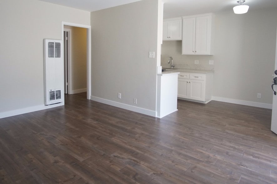 More Photos Of 1142-1148 E 1st St, Long Beach Apartments For Sale