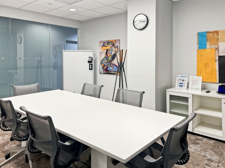 More Photos Of 5 Penn Plaza, New York Coworking Space