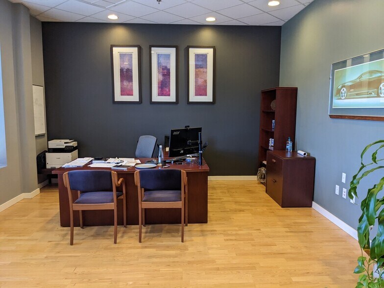 More Photos Of 11005 Dover St, Westminster Research And Development For Lease