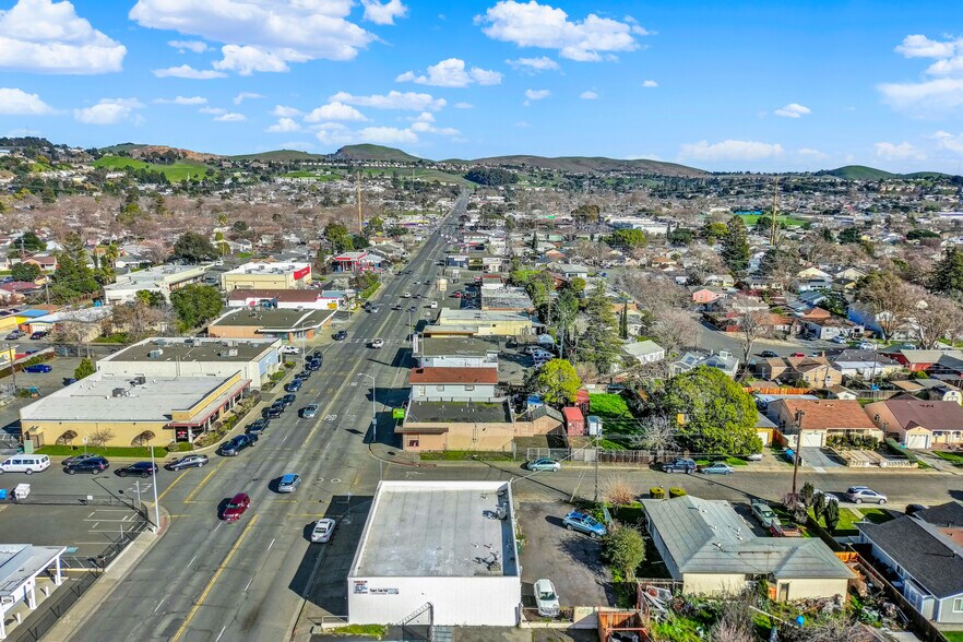 More Photos Of 1727-1731 Springs Rd, Vallejo Freestanding For Sale
