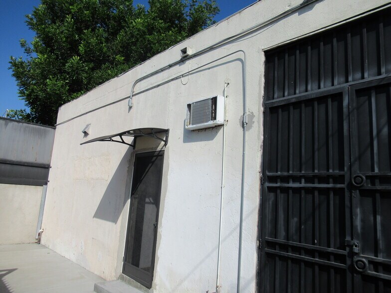 More Photos Of 1820 E Rosecrans Ave, Compton Storefront For Sale