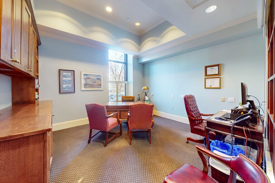 More Photos Of 160 Commonwealth Ave, Boston Apartments For Sale