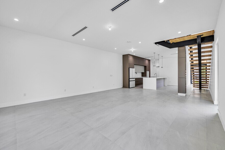 More Photos Of 1233 NE 12th Ave, Fort Lauderdale Apartments For Sale