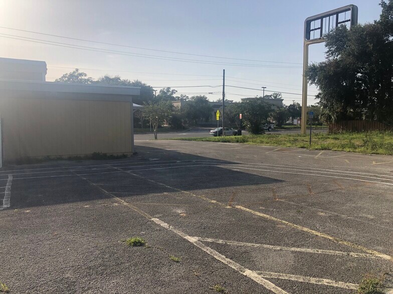 More Photos Of 1205 University Blvd N, Jacksonville Daycare Center For Sale